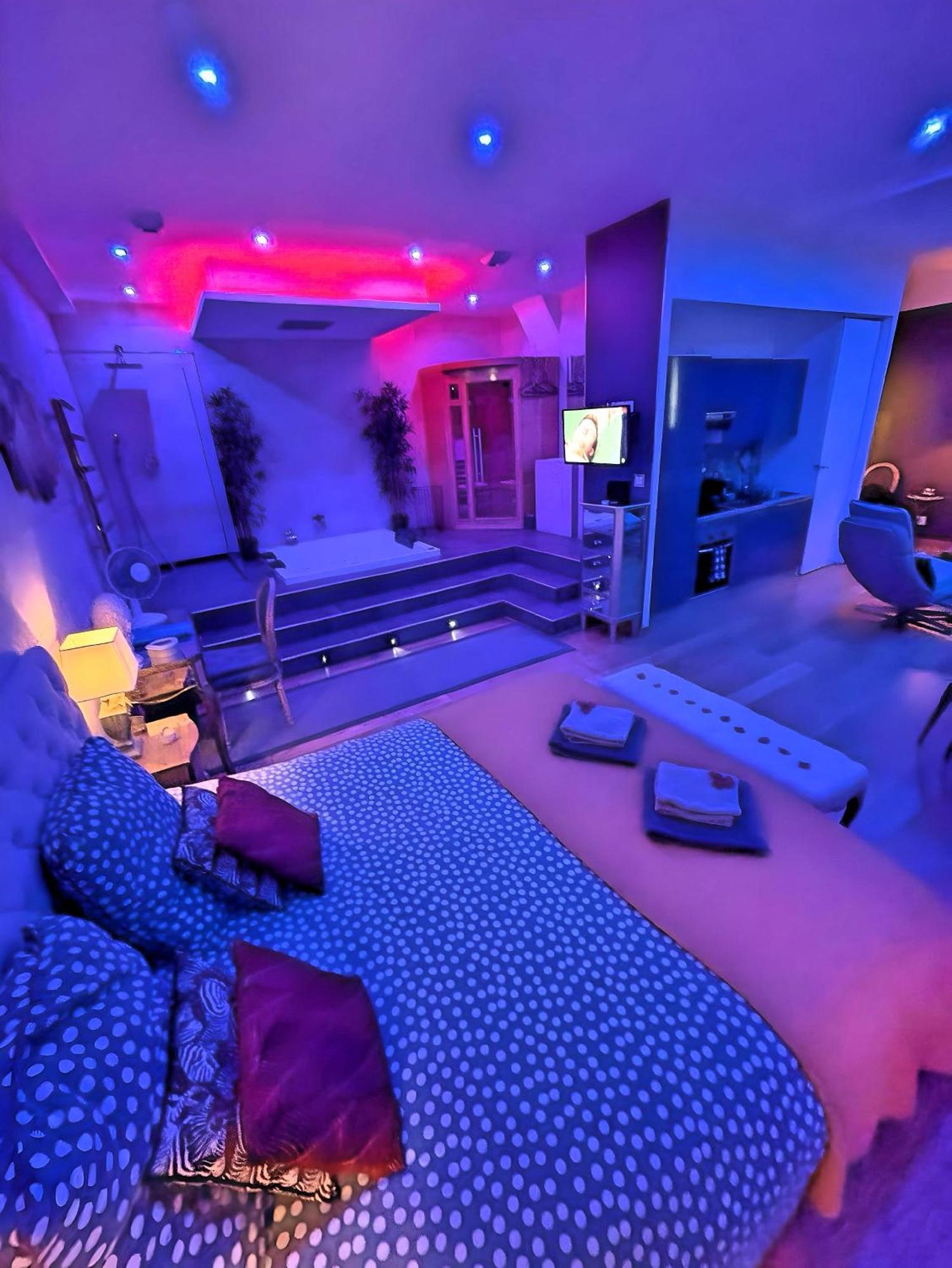 Loft & Spa Privatif Дижон Экстерьер фото